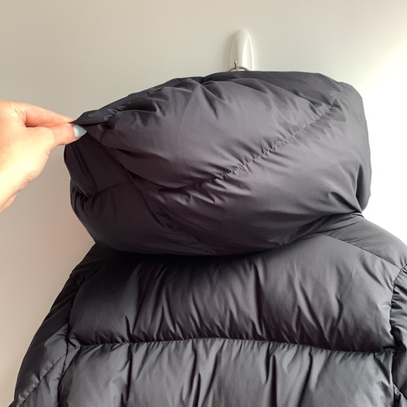 SOLD Babaton The Duvet Puffer Mid 700 Down-Filled Black Large - Picture 11 of 16
